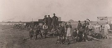 La Salle threshing team