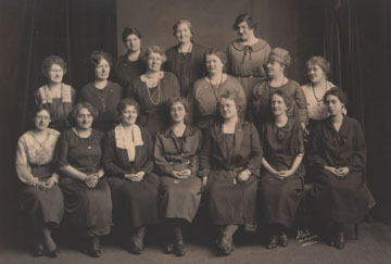 Board of Directors, Women’s Section, S.G.G.A., 1923