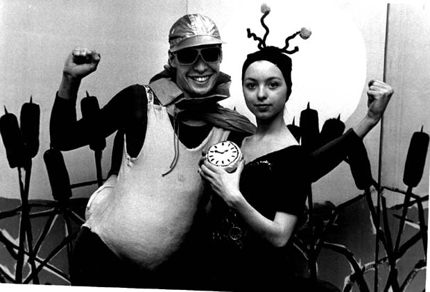 Contemporary Dancers