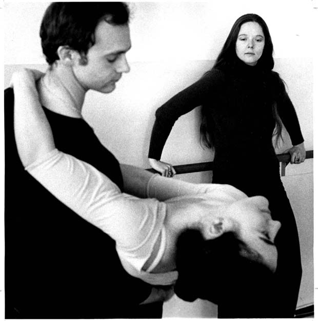 Contemporary Dancers