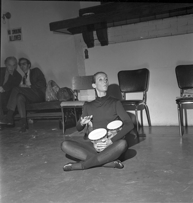 Contemporary Dancers