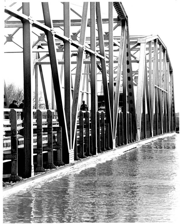Floods 1975-1976