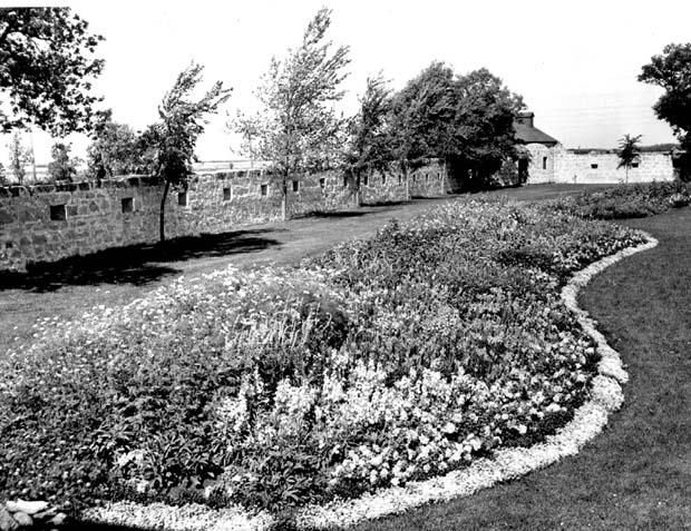 Lower Fort Garry