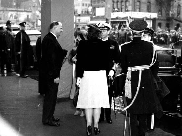 Royalty British Tours Canada